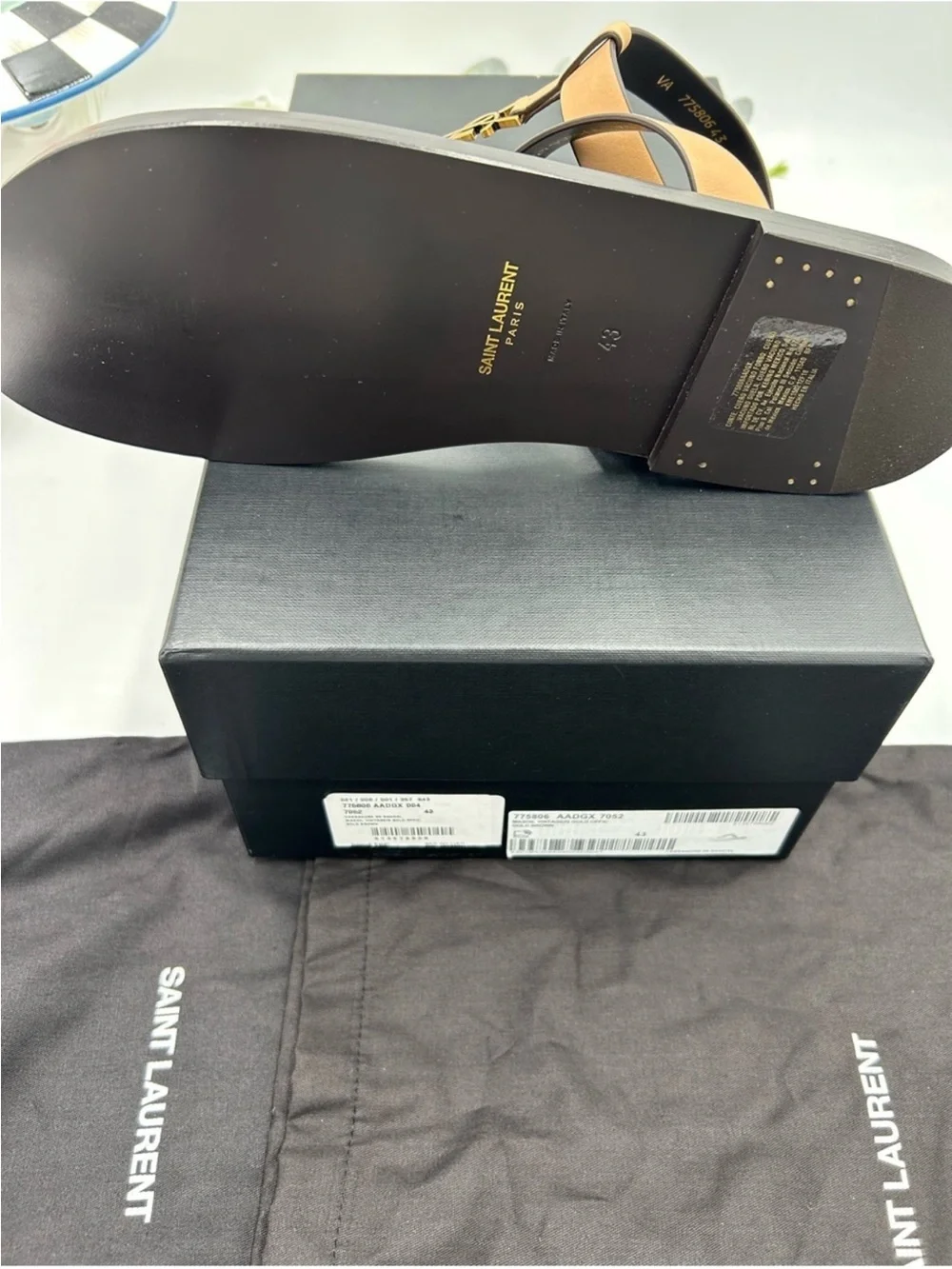 Men’s Saint Laurent CASANDRE YSL logo thong sandals, size 43 made in Italy